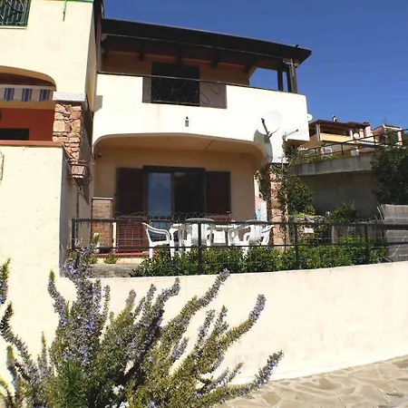 St6 Sea View House Budoni