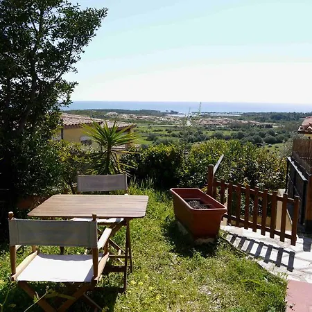 St6 Sea View House *