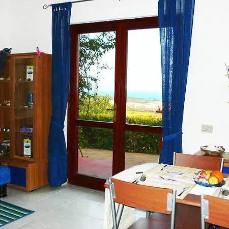 St6 Sea View House