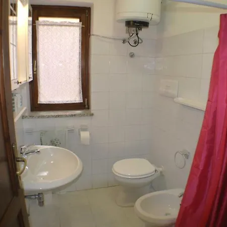 St6 Sea View House
